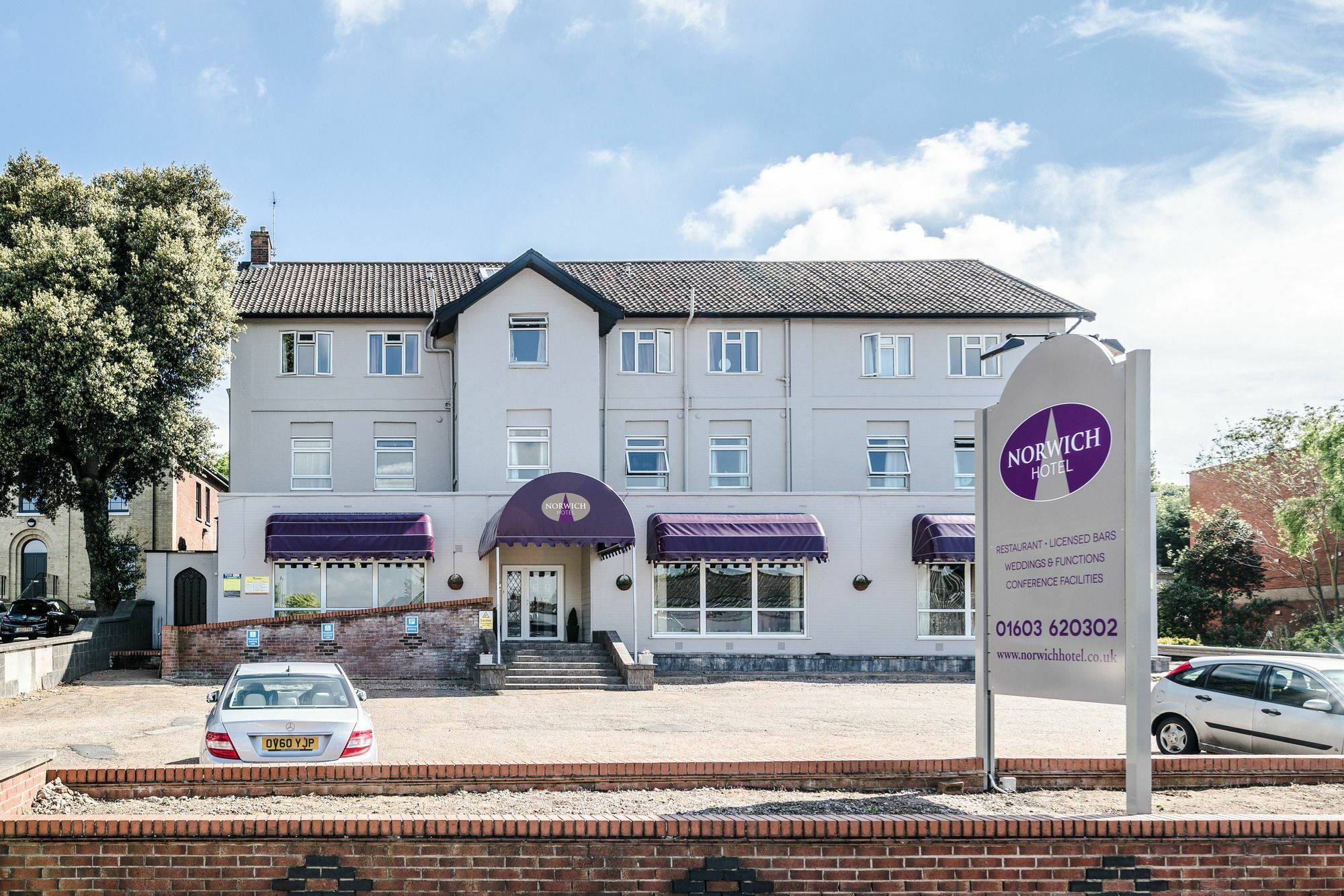 Norwich Hotel エクステリア 写真